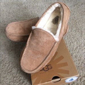 UGG LOAFERS